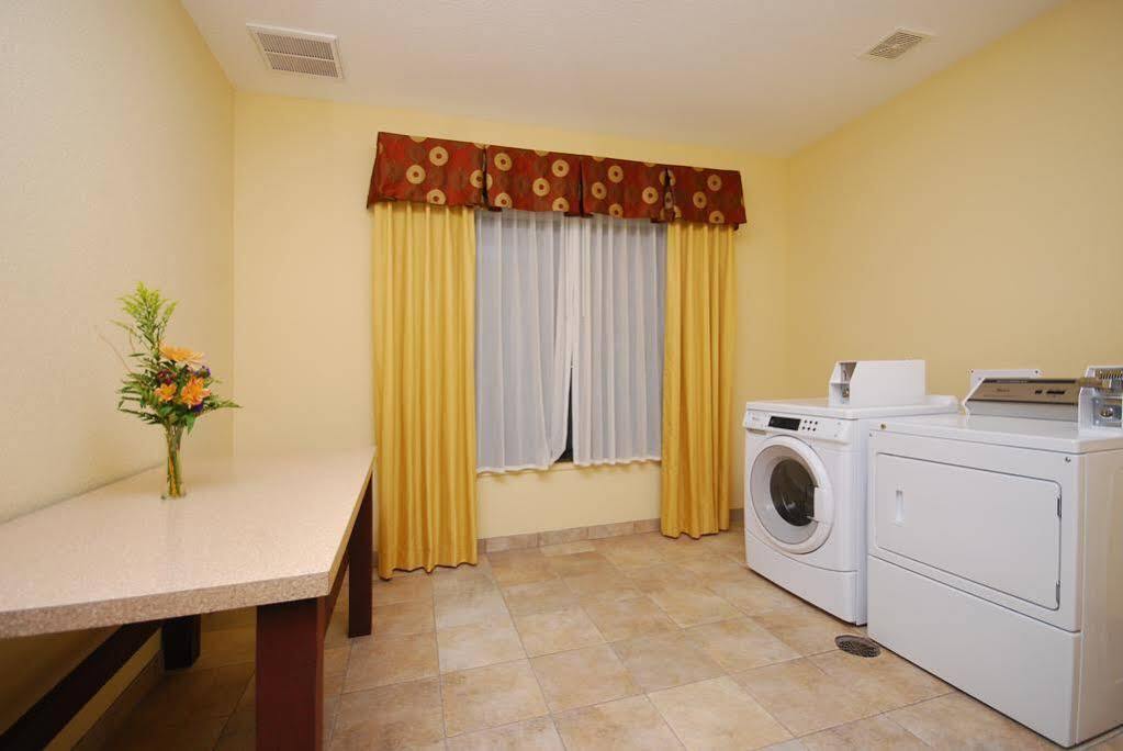 Holiday Inn Express & Suites Gonzales By Ihg Екстериор снимка